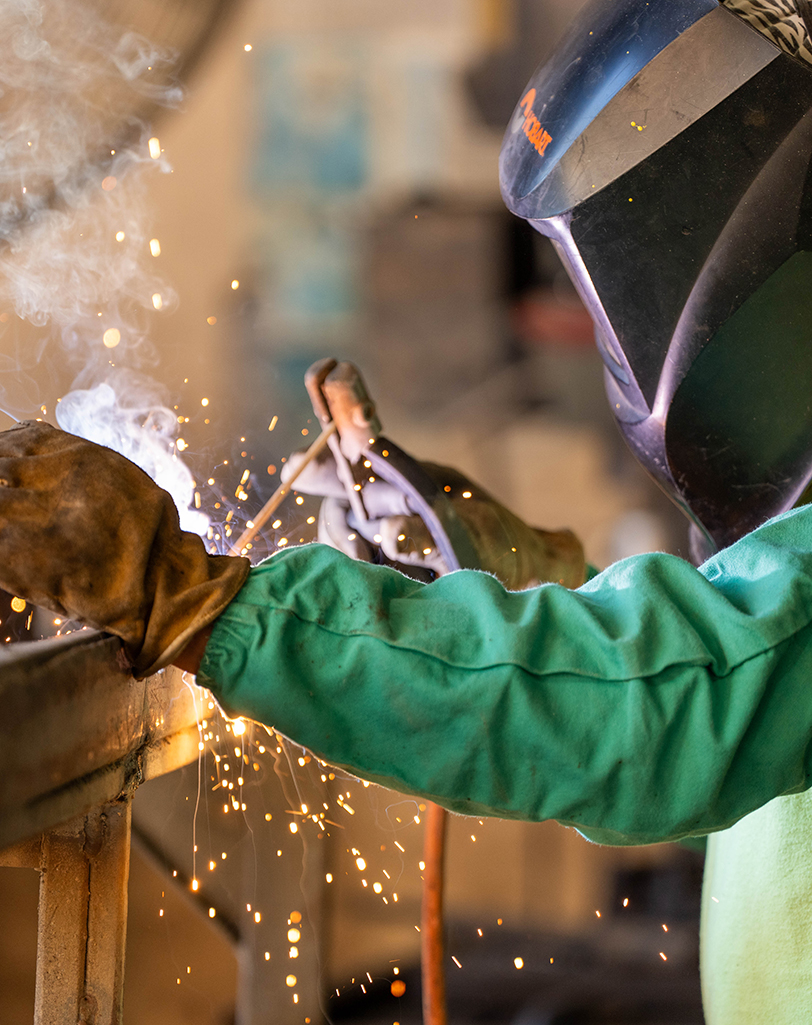 Top Bead welder in action